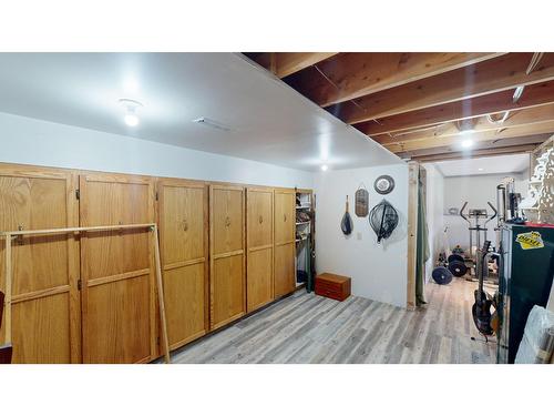 8083 Highway 3/93, Cranbrook, BC - Indoor Photo Showing Other Room