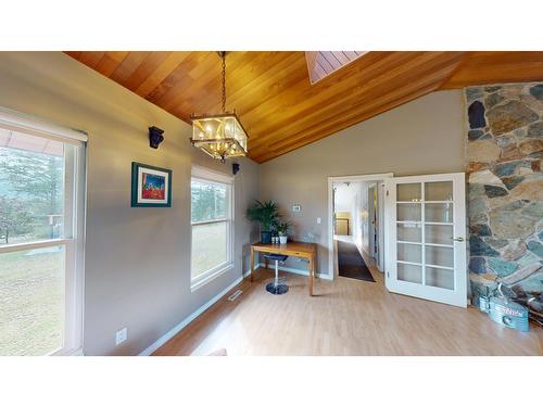 8083 Highway 3/93, Cranbrook, BC - Indoor Photo Showing Other Room