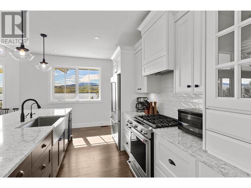 6580 Monck Park Road, Merritt, BC - Indoor Photo Showing Kitchen With Upgraded Kitchen