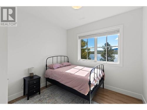 6580 Monck Park Road, Merritt, BC - Indoor Photo Showing Bedroom