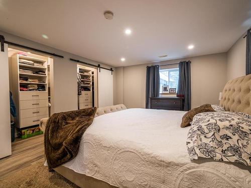 9130 Barnhartvale Road, Kamloops, BC - Indoor Photo Showing Bedroom