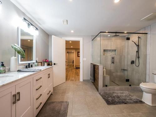 9130 Barnhartvale Road, Kamloops, BC - Indoor Photo Showing Bathroom