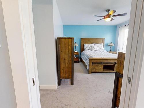 1635 Chestnut Ave, Merritt, BC - Indoor Photo Showing Bedroom