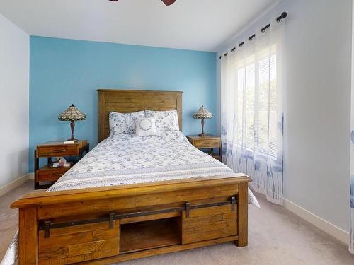 1635 Chestnut Ave, Merritt, BC - Indoor Photo Showing Bedroom