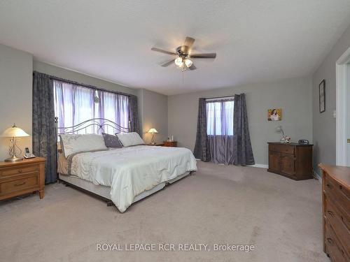 36 Anderson Rd, New Tecumseth, ON - Indoor Photo Showing Bedroom