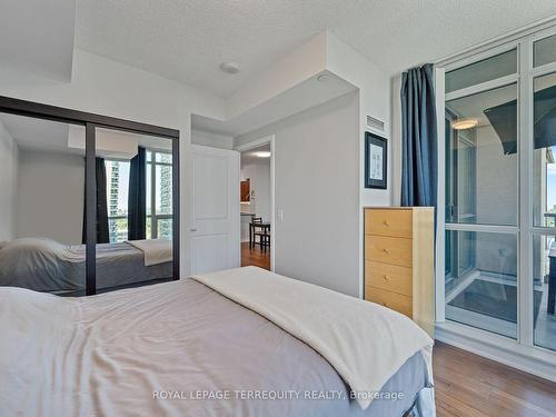 1201-205 Sherway Gardens Rd, Toronto, ON - Indoor Photo Showing Bedroom