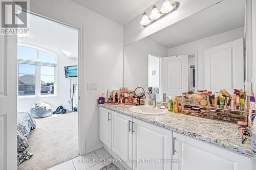 25 Corbett Street, Southgate, ON - Indoor Photo Showing Bathroom