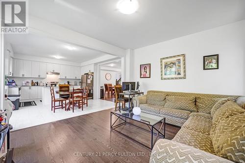 25 Corbett Street, Southgate, ON - Indoor Photo Showing Living Room