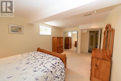 22 Kells Crescent, Collingwood, ON - Indoor Photo Showing Bedroom