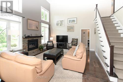 22 Kells Crescent, Collingwood, ON - Indoor Photo Showing Living Room With Fireplace