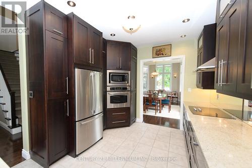 22 Kells Crescent, Collingwood, ON - Indoor Photo Showing Kitchen