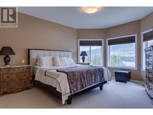 11664 Middleton Road, Lake Country, BC - Indoor Photo Showing Bedroom