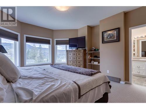 11664 Middleton Road, Lake Country, BC - Indoor Photo Showing Bedroom