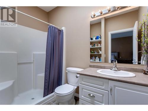 11664 Middleton Road, Lake Country, BC - Indoor Photo Showing Bathroom