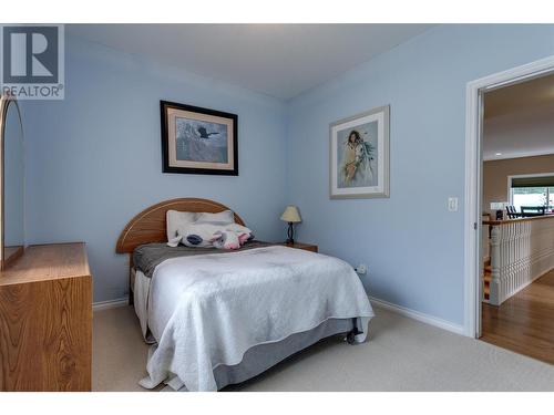 11664 Middleton Road, Lake Country, BC - Indoor Photo Showing Bedroom