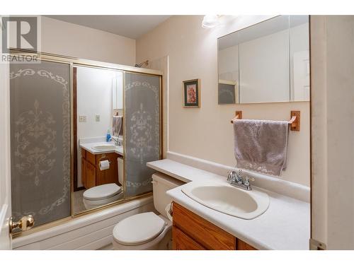 13821 Talbot Road, Lake Country, BC - Indoor Photo Showing Bathroom