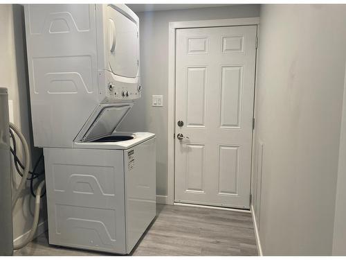 7726 22Nd Street, Grand Forks, BC - Indoor Photo Showing Laundry Room