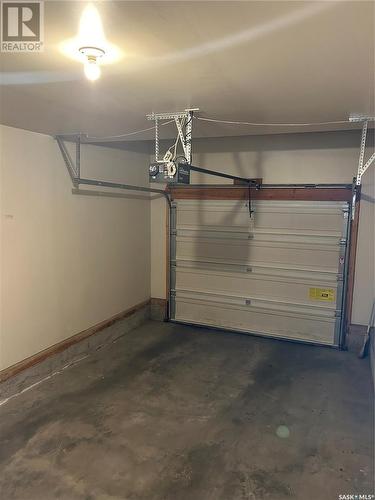 4946 Marigold Drive, Regina, SK - Indoor Photo Showing Garage