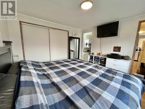 6 562 Elm Street, Quesnel, BC - Indoor Photo Showing Bedroom