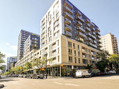 Exterior entrance - 353-1414 Rue Chomedey, Montréal (Ville-Marie), QC - Outdoor With Facade