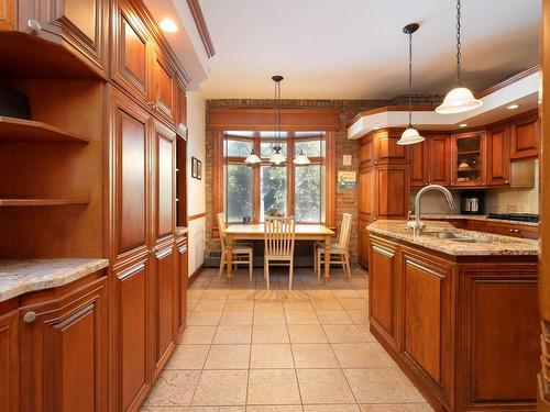 Cuisine - 150 Av. Brock S., Montréal-Ouest, QC - Indoor Photo Showing Kitchen