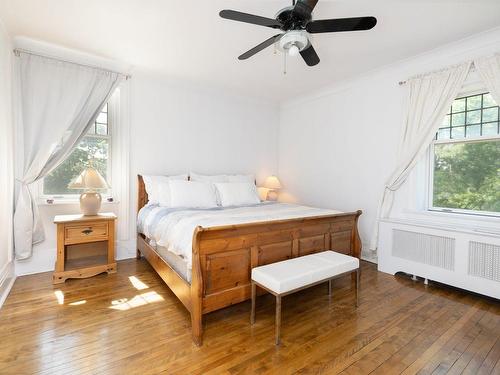 Chambre Ã Â coucher - 150 Av. Brock S., Montréal-Ouest, QC - Indoor Photo Showing Bedroom