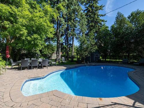 Piscine - 150 Av. Brock S., Montréal-Ouest, QC - Outdoor With In Ground Pool With Backyard