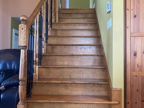 Staircase - 61 Rue Lajoie, Châteauguay, QC - Indoor Photo Showing Other Room