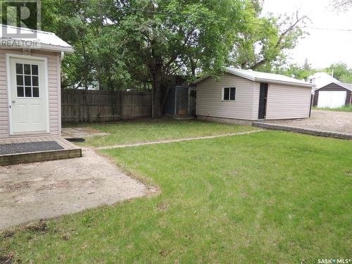 625 2Nd Street, Estevan, SK - Outdoor