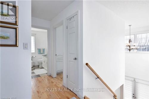 89 Prince Edward Road, Woodstock, ON - Indoor Photo Showing Other Room