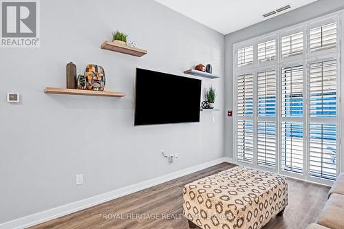 106 - 1480 Bayly Street, Pickering, ON - Indoor Photo Showing Bedroom