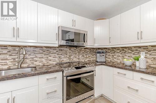 28 - 399 Vodden Street E, Brampton, ON - Indoor Photo Showing Kitchen With Upgraded Kitchen