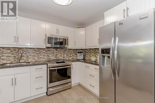 28 - 399 Vodden Street E, Brampton, ON - Indoor Photo Showing Kitchen With Upgraded Kitchen