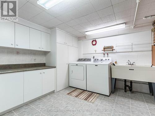 2152 Munden Road, Mississauga, ON - Indoor Photo Showing Laundry Room