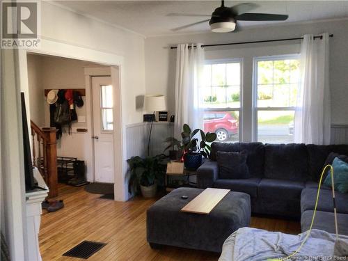 9&11 Hill Street, St. Stephen, NB - Indoor Photo Showing Living Room