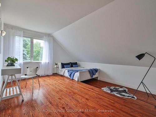 36 Martindale Rd, Toronto, ON - Indoor Photo Showing Bedroom