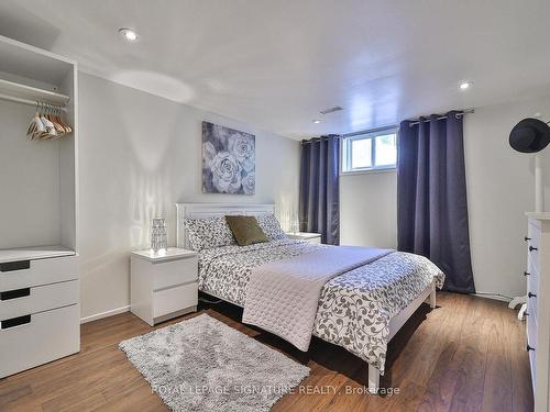 36 Martindale Rd, Toronto, ON - Indoor Photo Showing Bedroom