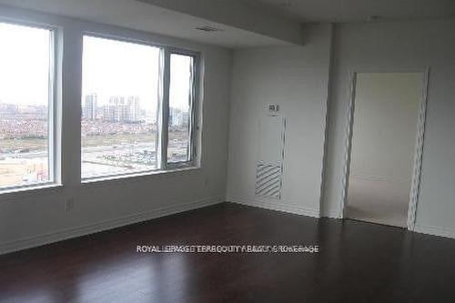 2411-385 Prince Of Wales Dr, Mississauga, ON - Indoor Photo Showing Other Room