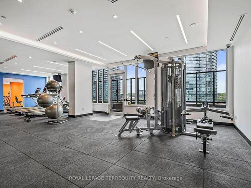 3902E-1926 Lake Shore Blvd W, Toronto, ON - Indoor Photo Showing Gym Room