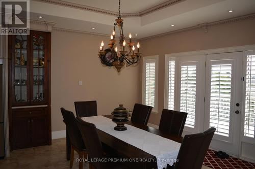 15 Frini Court, Vaughan (Islington Woods), ON - Indoor Photo Showing Dining Room