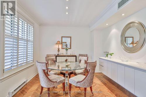 129 - 2289 Lake Shore Boulevard W, Toronto, ON - Indoor Photo Showing Dining Room