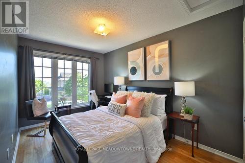 9 Blackcherry Lane, Brampton, ON - Indoor Photo Showing Bedroom