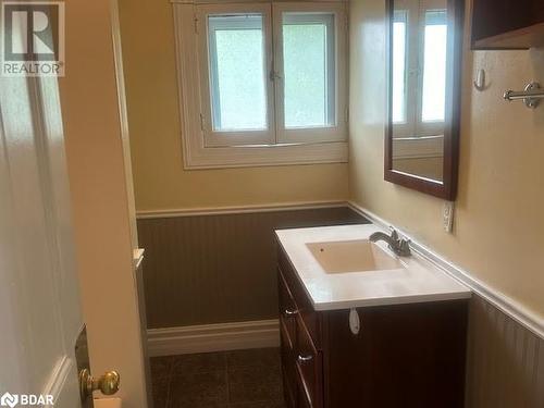 161 Foster Avenue, Belleville, ON - Indoor Photo Showing Bathroom