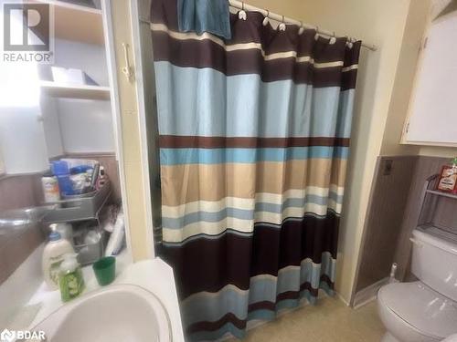 161 Foster Avenue, Belleville, ON - Indoor Photo Showing Bathroom