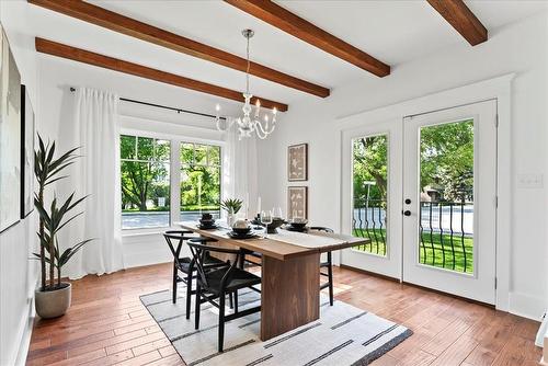 215 Lyndale Drive, Winnipeg, MB - Indoor Photo Showing Dining Room