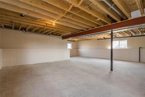 41 Gleneagles Street, Niverville, MB - Indoor Photo Showing Basement