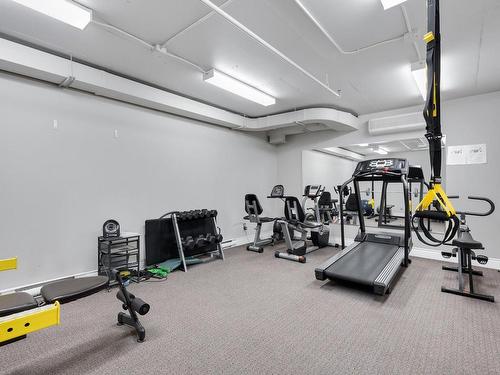 Exercise room - 410-4475 Boul. St-Jean, Dollard-Des-Ormeaux, QC - Indoor Photo Showing Gym Room