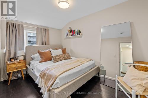 76 Givins Street, Toronto (Trinity-Bellwoods), ON - Indoor Photo Showing Bedroom