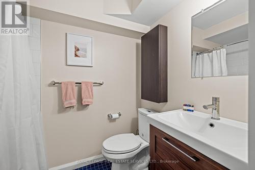 76 Givins Street, Toronto (Trinity-Bellwoods), ON - Indoor Photo Showing Bathroom