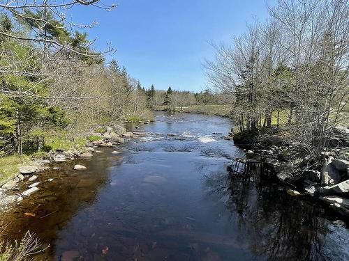 25 Ton Timber Hills Road, Moser River, NS 